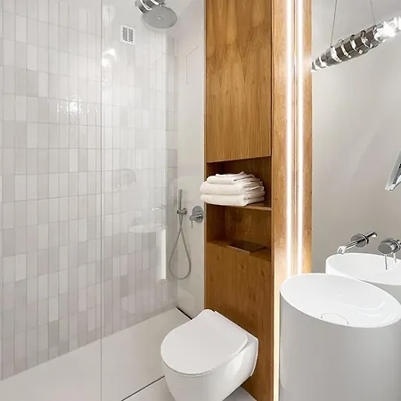 Modern - Metro & Plac Zbawiciela